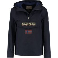 Napapijri RAINFOREST SUM REGULAR FIT Wiatrówka blu marine. Niebieskie marynarki męskie Napapijri, xl, bez wzorów, z materiału, marine. W wyprzedaży za 607,20 zł.