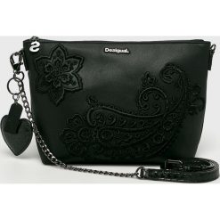 Desigual - Torebka. Zielone torebki klasyczne damskie Desigual, bez wzorów, z poliesteru, casualowe, na ramię, duże, bez dodatków. W wyprzedaży za 179,90 zł.