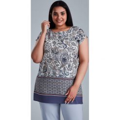 Wzorzysta kimonowa tunika Bianka rozmiar XXL OVERSIZE PLUS SIZE WIOSNA. Bluzki damskie Moda Size Plus Iwanek, xxl, bez wzorów, z elastanu, z dekoltem na plecach, plus size, z krótkim rękawem. Za 99,90 zł.