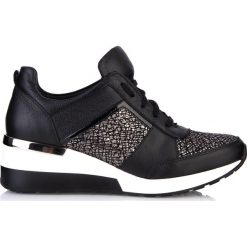 Czarne sneakersy z wzorem. Czarne sneakersy damskie Arturo Vicci, ze skóry. Za 319,00 zł.