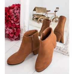Botki damskie Danic L7196A Brązowe. Pomarańczowe botki damskie DANIC, z materiału, klasyczne, na niskim obcasie. Za 109,00 zł.