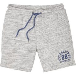 Długie szorty dresowe z nadrukiem bonprix jasnoszary melanż. Szare spodenki i szorty męskie bonprix, xl, z nadrukiem, z dresówki, długie. Za 64,99 zł.