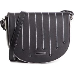 Torebka MONNARI - BAG2670-020 Black. Czarne listonoszki damskie marki Monnari, bez wzorów, ze skóry ekologicznej, bez dodatków. W wyprzedaży za 169,00 zł.