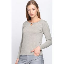 Szary Sweter Vision Of Love. Szare swetry klasyczne damskie Born2be, xl, z okrągłym kołnierzem. Za 29,99 zł.
