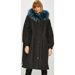 Miss Sixty - Parka. Czarne kurtki damskie marki Miss Sixty, s, bez wzorów, z bawełny, długie, z kapturem. W wyprzedaży za 1199,00 zł.