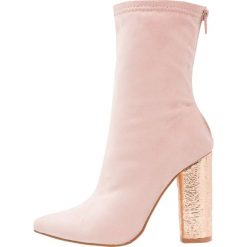 Botki damskie: Public Desire UNIVERSE Botki na obcasie rose pink