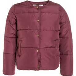 The New ELLA JACKET Kurtka zimowa renaissance rose. Czerwone kurtki dziewczęce The New, na zimę, z poliesteru. W wyprzedaży za 191,20 zł.
