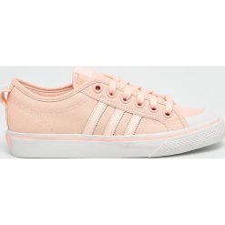 Adidas Originals - Buty Nizza. Różowe buty sportowe damskie adidas Originals, bez wzorów, ze skóry, sportowe. W wyprzedaży za 229,90 zł.