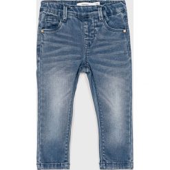 Name it - Jeansy dziecięce 80-110 cm. Niebieskie jeansy dziewczęce Name it, bez wzorów, z elastanu. W wyprzedaży za 59,90 zł.
