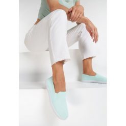 Miętowe Tenisówki Dressing. Zielone buty sportowe damskie Renee, bez wzorów, sportowe, tenisowe. W wyprzedaży za 49,99 zł.