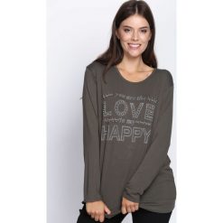 Ciemnozielona Bluzka Feel Love. Szare bluzki damskie marki Born2be, xl, z aplikacjami, z okrągłym kołnierzem, z długim rękawem. Za 34,99 zł.