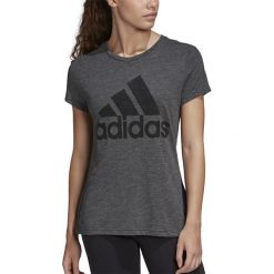 ADIDAS MUST HAVES WINNERS TEE > FI4761. Koszulki damskie Adidas, xxs, z aplikacjami, z bawełny, klasyczne, z okrągłym kołnierzem. Za 129,99 zł.