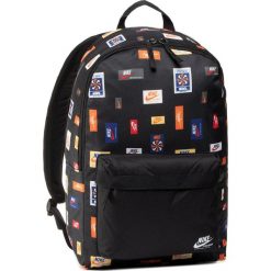 Plecak NIKE - CQ6298 010. Czarne plecaki męskie Nike, bez wzorów, z materiału, sportowe. Za 119,00 zł.
