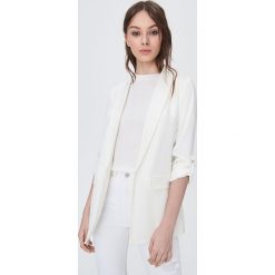 Marynarka oversize - Biały. Białe marynarki damskie Sinsay, s, bez wzorów. Za 69,99 zł.
