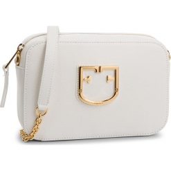 Torebka FURLA - Brava 1013954 B BWG0 Q26 Chalk. Białe torebki klasyczne damskie Furla, bez wzorów, ze skóry, wizytowe, bez dodatków. W wyprzedaży za 559,00 zł.