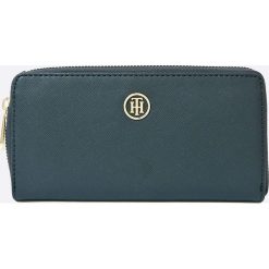 Tommy Hilfiger - Portfel Honey Large. Niebieskie portfele damskie TOMMY HILFIGER, bez wzorów, ze skóry ekologicznej. Za 299,90 zł.