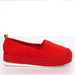 Espadryle na wysokiej podeszwie czerwone BL247 Red. Czerwone espadryle damskie ButyModne, bez wzorów, z jeansu, na wysokim obcasie. W wyprzedaży za 99,00 zł.