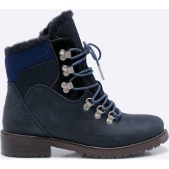 Emu Australia - Botki. Czarne buty zimowe damskie marki EMU Australia, z materiału, z okrągłym noskiem, na obcasie, na sznurówki. W wyprzedaży za 429,90 zł.