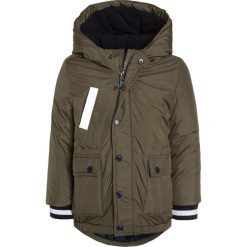 Noppies HAVERHILL Kurtka zimowa dark olive. Zielone kurtki chłopięce marki Noppies, na zimę, z poliesteru. W wyprzedaży za 246,75 zł.
