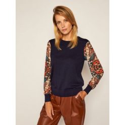 Sweter Desigual Pompeya 20WWJFBO. Niebieskie swetry damskie Desigual, s, bez wzorów, klasyczne, bez rękawów, bez kaptura. Za 349,00 zł.