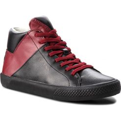 Sneakersy GUESS - FJZAC3 LEA12 001. Czarne półbuty damskie Guess, ze skóry. W wyprzedaży za 209,00 zł.