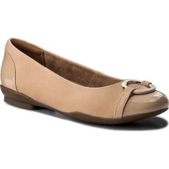 Baleriny CLARKS - Neenah Vine 261324614 Nude Combi. Brązowe baleriny damskie Clarks, bez wzorów, ze skóry, bez obcasa. W wyprzedaży za 209,00 zł.