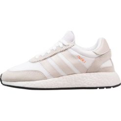Adidas Originals INIKI RUNNER Tenisówki i Trampki footwear white/pearl grey/core black. Białe trampki męskie adidas Originals, ze skóry. Za 549,00 zł.
