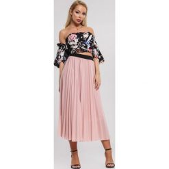 Różowa Spódnica Resale. Różowe spódniczki damskie other, s, bez wzorów, midi. Za 79,99 zł.