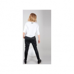 Bluzka ADELA BLOUSE. Białe bluzki damskie oversize marki MeMola, s, z bawełny, z dekoltem w łódkę. Za 129,90 zł.