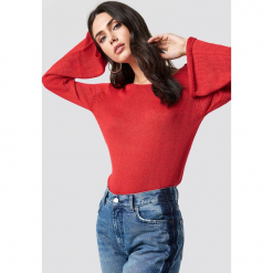 Rut&Circle Sweter z dekoltem na plecach Vanessa - Red. Czerwone swetry klasyczne damskie Rut&Circle, z dzianiny, z dekoltem na plecach. Za 80,95 zł.