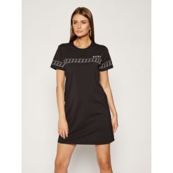 Sukienka codzienna DKNY Sport DP9D4113. Czarne sukienki damskie DKNY Sport, na co dzień, s, bez wzorów, z elastanu, sportowe, bez kołnierzyka, bez rękawów, proste. Za 319,00 zł.
