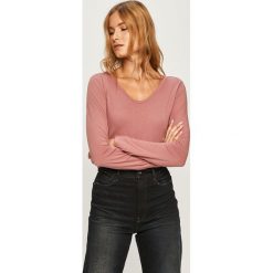 G-Star Raw - Longsleeve. Różowe bluzki damskie G-Star RAW, s, bez wzorów, z bawełny, retro, z okrągłym kołnierzem. Za 139,90 zł.