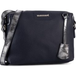 Torebka MONNARI - BAG7000-013 Navy. Niebieskie listonoszki damskie Monnari, na co dzień, bez wzorów, ze skóry ekologicznej, eleganckie, bez dodatków. W wyprzedaży za 99,00 zł.