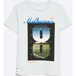 Name it - T-shirt dziecięcy 122-164 cm. Szare t-shirty chłopięce marki Name it, z nadrukiem, z elastanu, z okrągłym kołnierzem. W wyprzedaży za 39,90 zł.