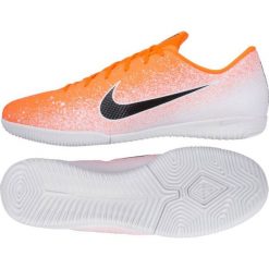 Buty piłkarskie Nike Mercurial Vapor Ic M AH7383-801. Pomarańczowe buty sportowe męskie Nike, z materiału, na sznurówki, do piłki nożnej. W wyprzedaży za 319,00 zł.