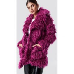 Glamorous Kurtka ze sztucznego futra - Purple. Fioletowe kurtki damskie marki Glamorous, bez wzorów, bez kaptura. Za 627,95 zł.
