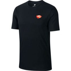 Koszulka Nike NSW Tee CLTR Footwear (AA6339-010). Czarne koszulki męskie Nike, m, bez wzorów, z bawełny, bez kołnierzyka, bez rękawów. Za 95,99 zł.