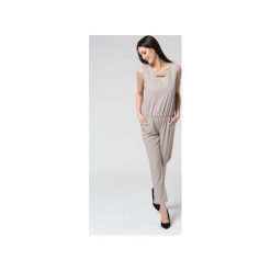 Mosali - Elegancki Kombinezon Materiałowy M030. Brązowe kombinezony eleganckie Mosali, m, z aplikacjami, z materiału, dekolt w kształcie v, z długim rękawem, długie. Za 149,00 zł.