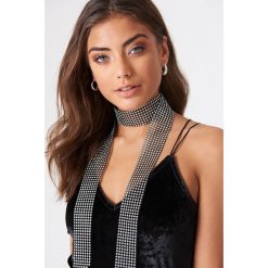 Szaliki damskie: NA-KD Accessories Siateczkowy szalik z kryształem górskim – Silver