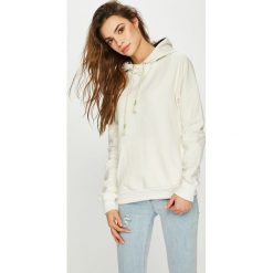 Answear - Bluza Orient Express. Białe bluzy damskie z kieszeniami marki ANSWEAR, s, z elastanu, z kapturem. W wyprzedaży za 89,90 zł.