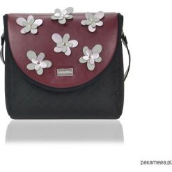 TOREBKA PURO CLASSIC 2306 FLOWER DECORATION CLAR. Czarne torebki klasyczne damskie Pakamera, bez wzorów, na ramię, bez dodatków. Za 179,00 zł.