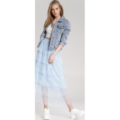 Jasnoniebieska Spódnica Thara. Niebieskie spódniczki damskie Renee, s, bez wzorów, z gumy, midi, rozkloszowane. Za 99,99 zł.