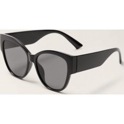 Mango - Okulary Eva5. Czarne okulary przeciwsłoneczne damskie Mango, owalne. Za 69,90 zł.