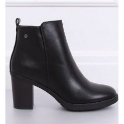 Botki na obcasie czarne BM-9077 BLACK. Czarne botki damskie obuwie damskie, ze skóry ekologicznej, klasyczne, bez obcasa, na obcasie, bez zapięcia. Za 90,66 zł.