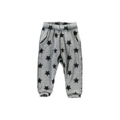 Name it Spodnie Lami dark grey melange. Szare spodnie chłopięce marki Name it, z bawełny. Za 74,00 zł.