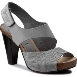 Sandały NESSI - 42103 Szary 11/Szary Cobra. Szare klapki damskie Nessi, bez wzorów, ze skóry, bez obcasa. Za 239,00 zł.