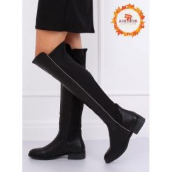 Oficerki z elastyczną cholewką czarne 17005A-128 BLACK. Czarne kozaki damskie FunKee.pl, z tkaniny, bez obcasa, na płaskiej podeszwie, na zamek. Za 130,99 zł.