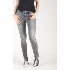 Diesel Skinzee Dżinsy Szary. Szare jeansy damskie Diesel, bez wzorów, z elastanu. Za 929,95 zł.