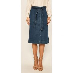 Vero Moda - Spódnica jeansowa. Niebieskie spódniczki damskie Vero Moda, na co dzień, s, w paski, z elastanu, casualowe, z podwyższonym stanem, midi, proste. Za 149,90 zł.