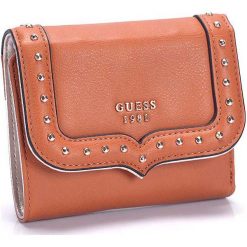 Guess Portfel "Stella". Szare portfele damskie Guess, z aplikacjami, ze skóry. Za 179,00 zł.